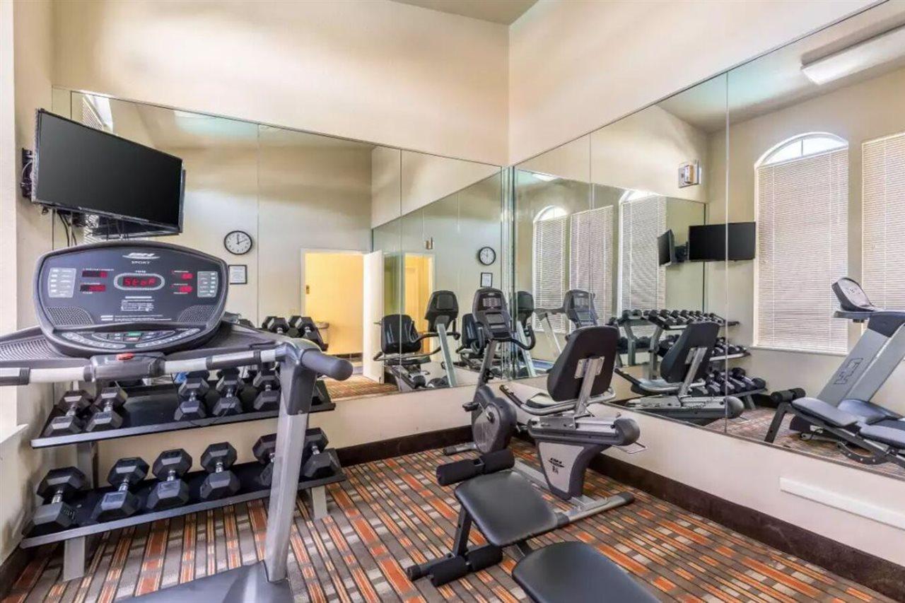 Quality Suites North Houston - Spring Westfield Bagian luar foto