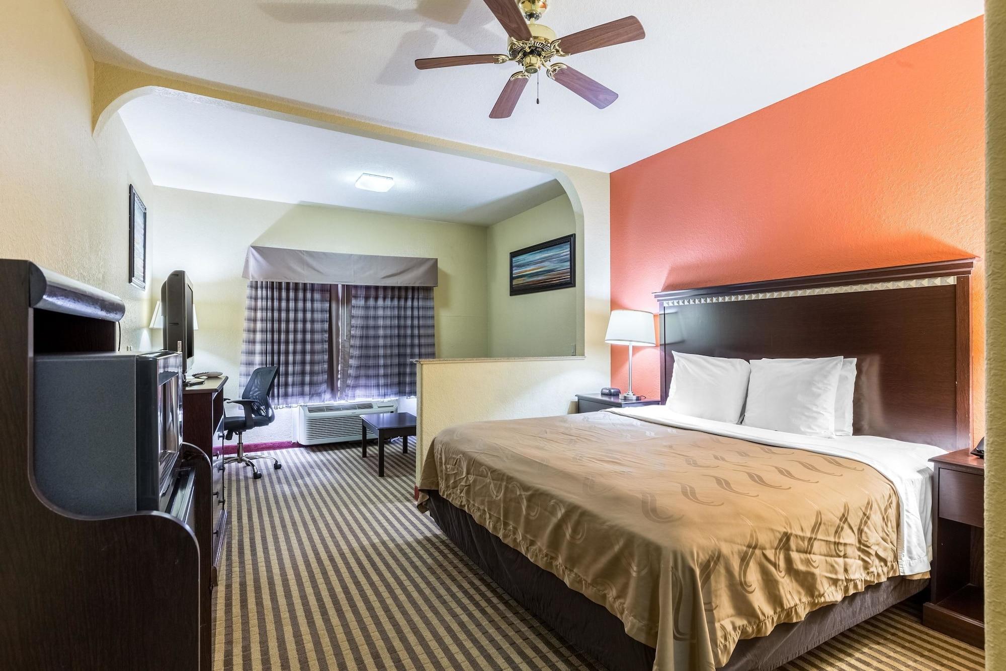 Quality Suites North Houston - Spring Westfield Bagian luar foto