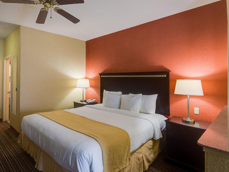 Quality Suites North Houston - Spring Westfield Bagian luar foto
