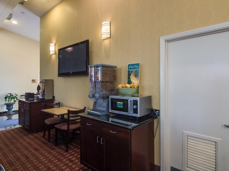 Quality Suites North Houston - Spring Westfield Bagian luar foto
