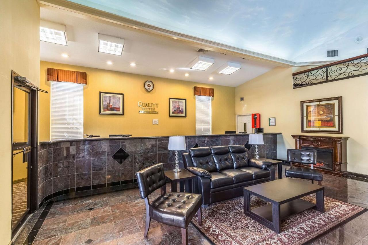Quality Suites North Houston - Spring Westfield Bagian luar foto